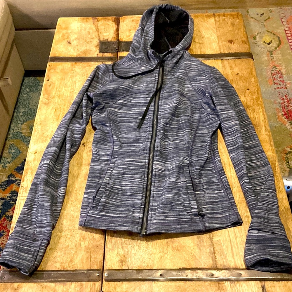 Lululemon Womens Zip up hoodie Size 6
